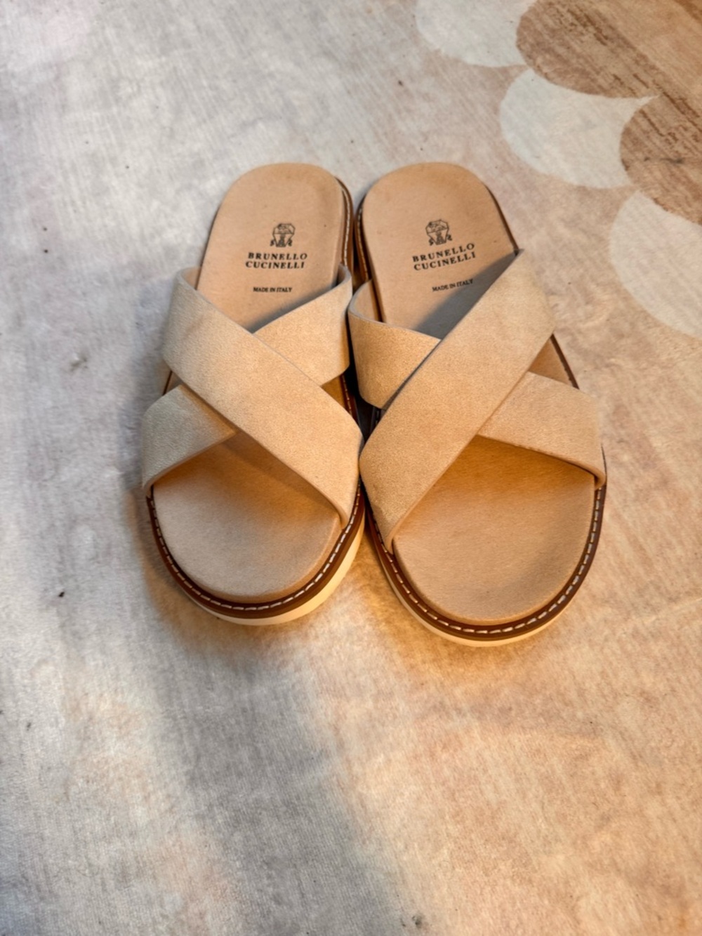 Brunello Cucinelli Beige Cross-Strap Leather Sandals - Picture 5 of 6